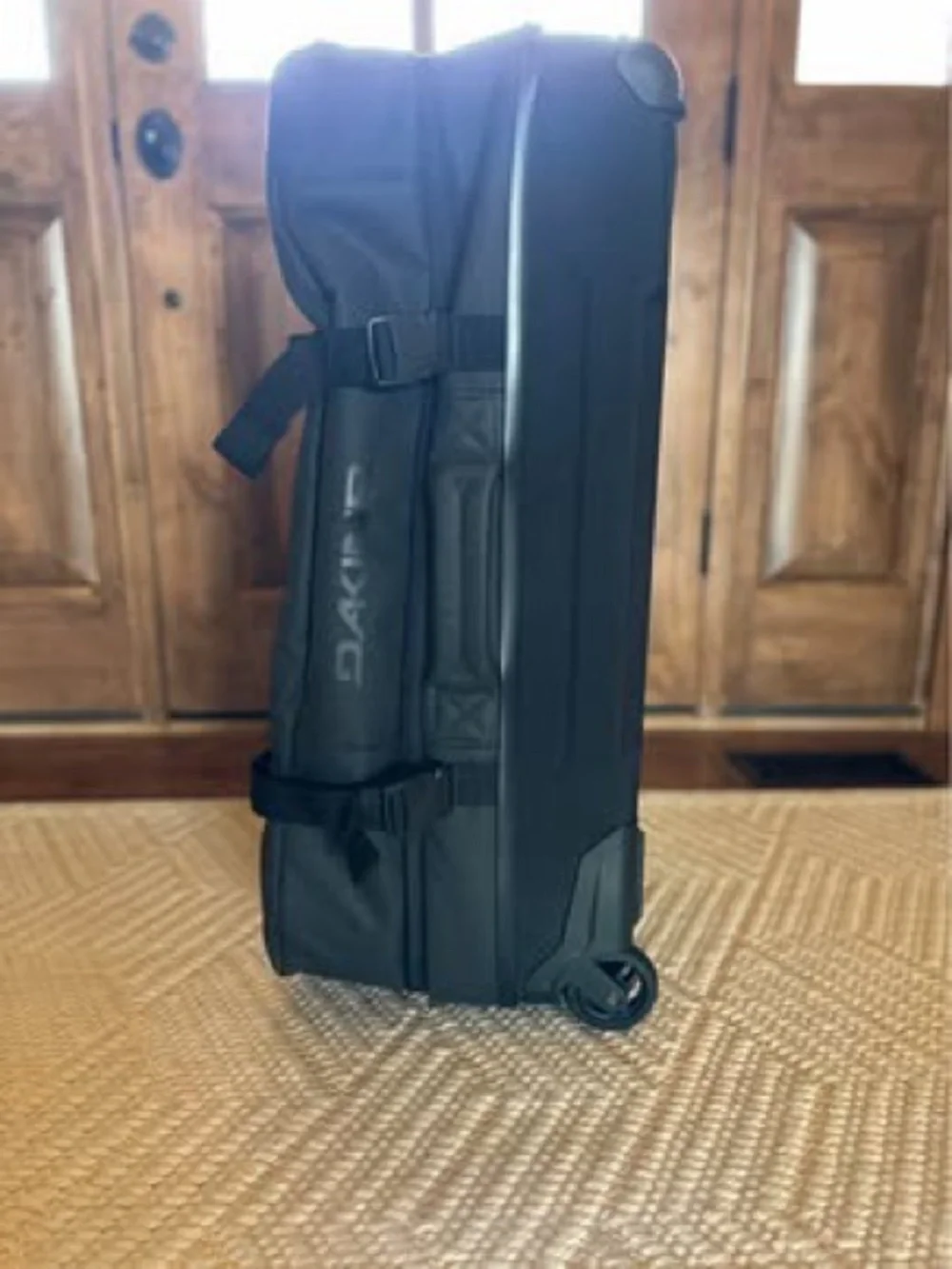 Dakine Black Split Roller Travel Bag